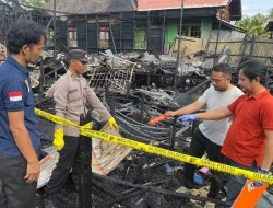 Empat Rumah Warga di Hulu Sungai Utara Hangus Terbakar, Diduga Akibat Korsleting Listrik